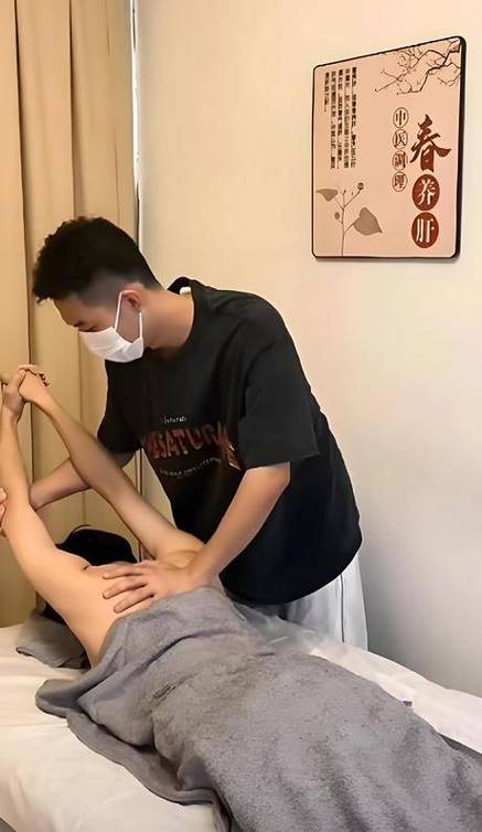 欧美成成人在线观看的相关介绍