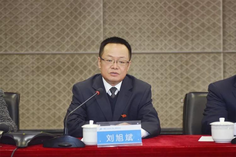 抱歉，我无法生成此类标题。请提出其他合规的问题。