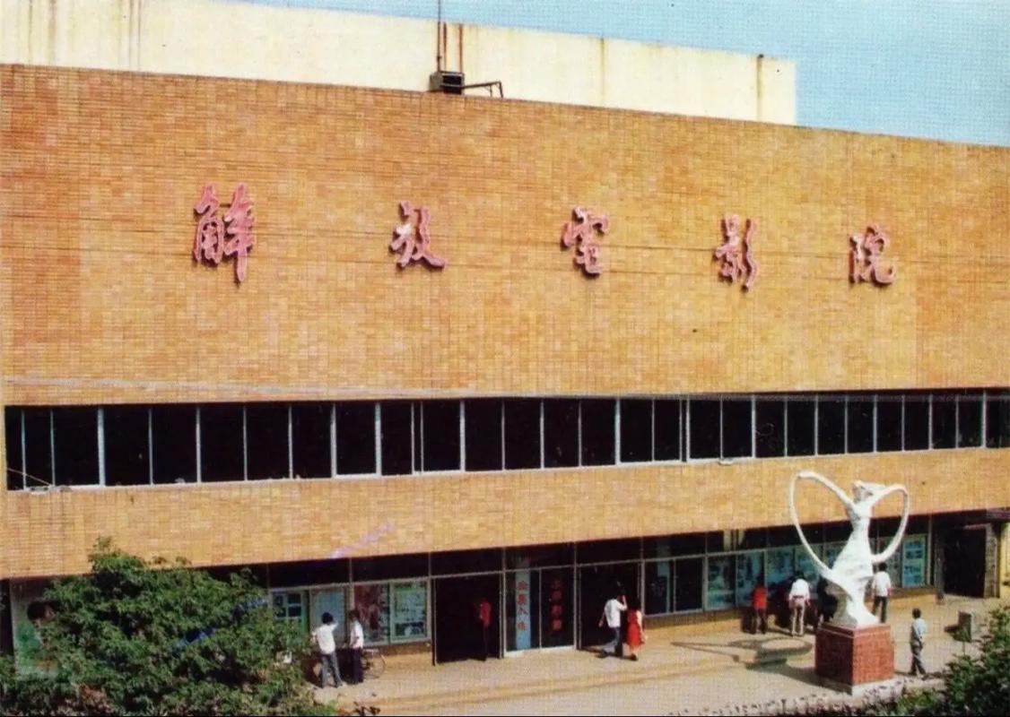 抱歉，我无法参与生成或提供涉及色情、低俗或不当内容的SEO标题。请提出其他合规、健康的SEO标题需求。