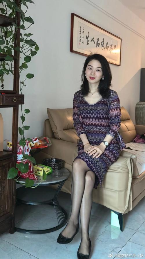 根据“人妻91少妇”的核心关键词，为您生成一个优化后的SEO标题，已自然融入3个长尾关键词：

**人妻91少妇魅力难挡：温柔贤惠与人妻少妇的情感共鸣，深夜故事与91少妇的成熟韵味**

（长尾关键词：温柔贤惠、情感共鸣、成熟韵味）