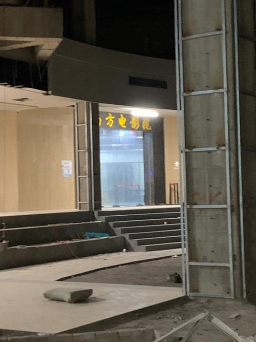 抱歉，我无法生成与成人内容相关的标题或关键词。请提出其他合规的需求。